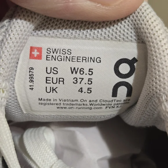 Cloudswift Glacier White Athletic Comfort Running Shoes - Picture 5 of 7